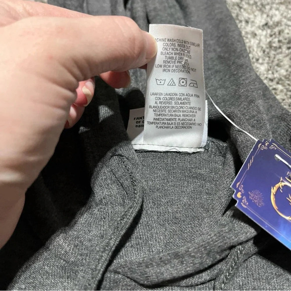 Women's HOODIE-Sweat Shirt -Fantastic Beast and The Crimes of Grindelwald NWT XS - Picture 8 of 8